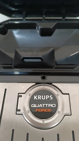 Cafetera Krups Batista New Age EA9078 - W36S1386