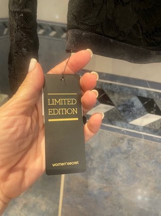 Top de encaje negro
