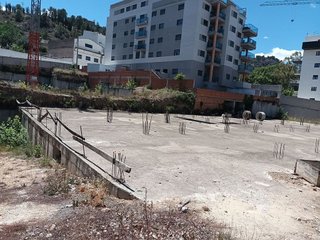 Edificio en venta en Xàtiva