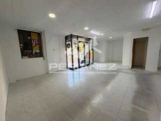 Local comercial en alquiler en Plaça Catalunya en Prat de Llobregat, El