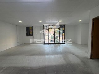 Local comercial en alquiler en Plaça Catalunya en Prat de Llobregat, El