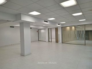 Local comercial en alquiler en Centre - Joan Prim en Granollers