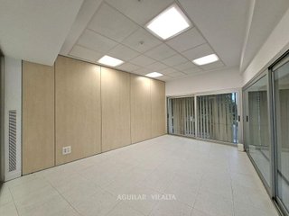 Local comercial en alquiler en Centre - Joan Prim en Granollers