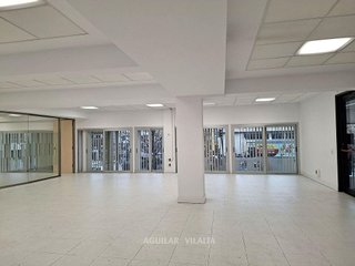 Local comercial en alquiler en Centre - Joan Prim en Granollers