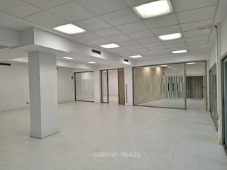 Local comercial en alquiler en Centre - Joan Prim en Granollers