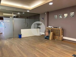 Local comercial en alquiler en Les Corts en Barcelona