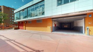 Nave industrial en alquiler en Santa Eugenia en Madrid