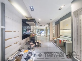 Local comercial en alquiler en Delicias en Madrid