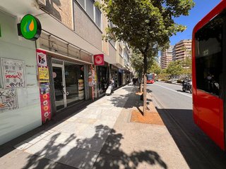Local comercial en alquiler en Centro - Sagrario en Granada