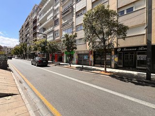 Local comercial en alquiler en Centro - Sagrario en Granada
