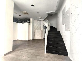 Local comercial en alquiler en Centro - Ayuntamiento en Santander
