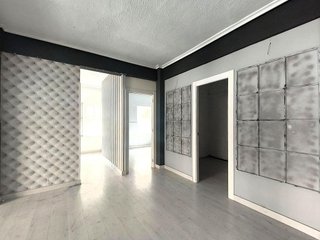 Local comercial en alquiler en Centro - Ayuntamiento en Santander