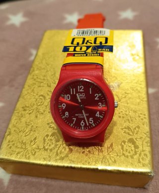 Reloj Guess Dorado y Blanco
