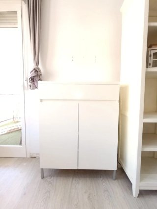 Muebles blancos salón/dormitorio