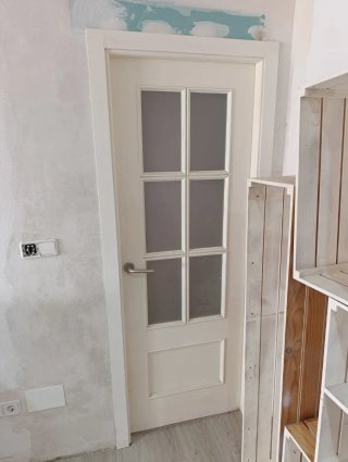 Muebles blancos salón/dormitorio