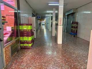 Local comercial en venta en Venecia - Nueva Alcalá en Alcalá de Henares