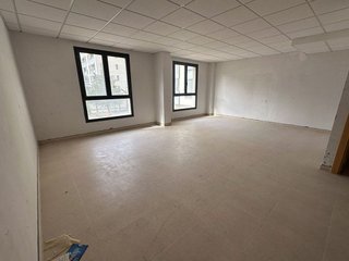 Oficina en venta en Cascajos - Piqueras en Logroño