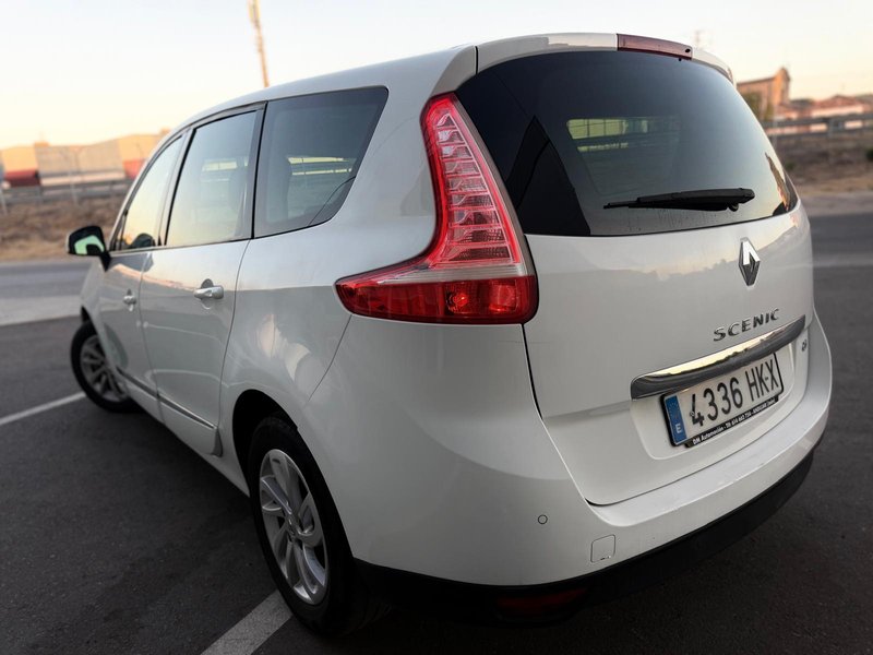 Renault Scénic 1.5 dCi Dynamique 2012, foto 4
