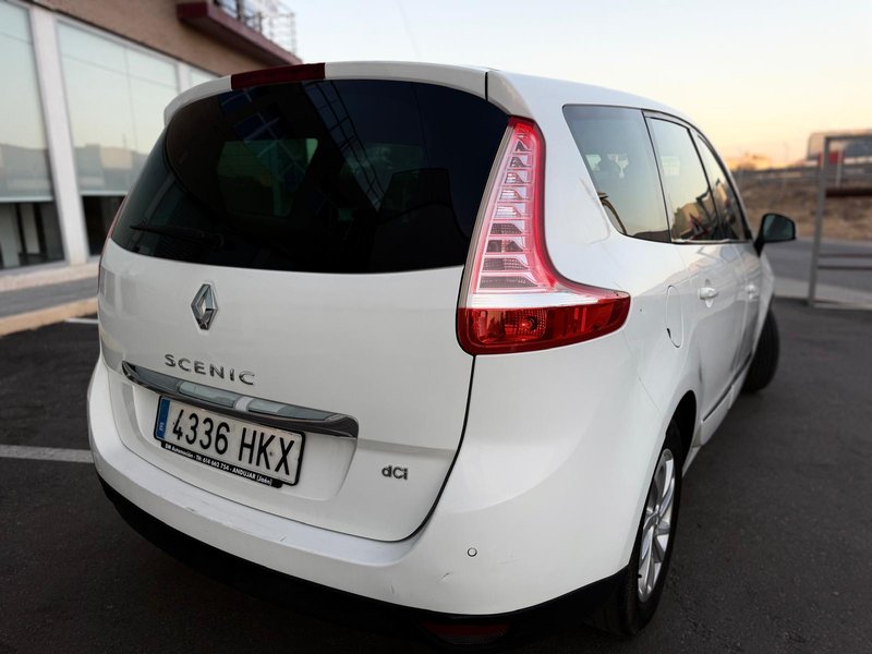 Renault Scénic 1.5 dCi Dynamique 2012, foto 8