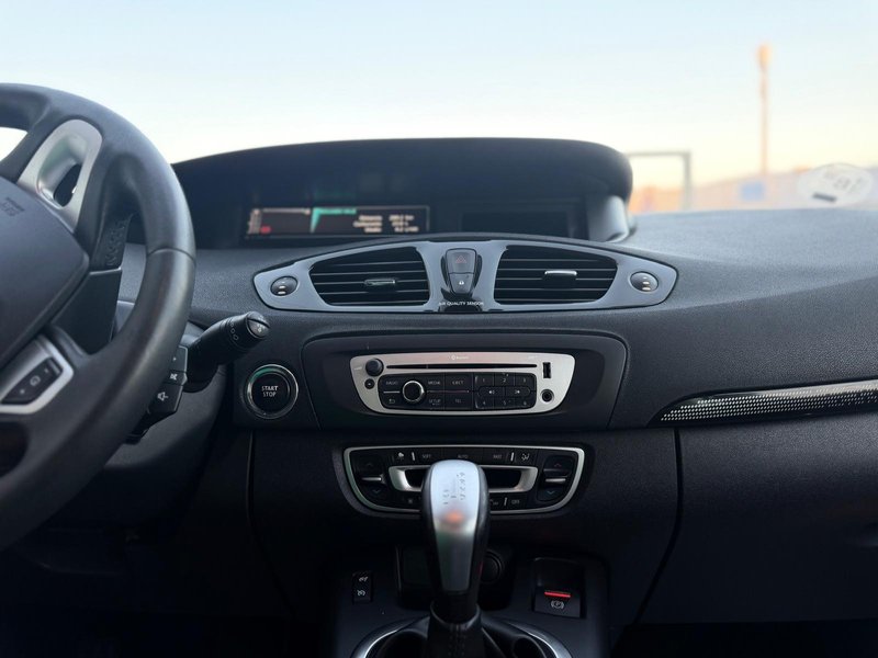 Renault Scénic 1.5 dCi Dynamique 2012, foto 17