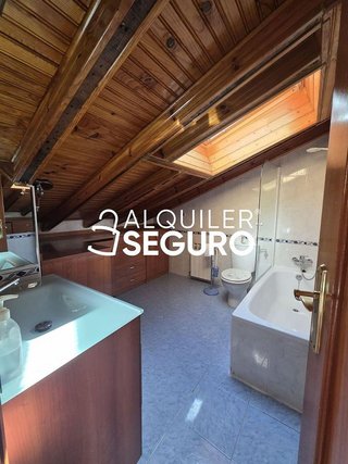 Piso en alquiler en Plaza España - Villa Pilar - Reyes Católicos - Vadillos en Burgos