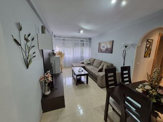 Piso en alquiler en Girón - Las Delicias - Tabacalera en Málaga