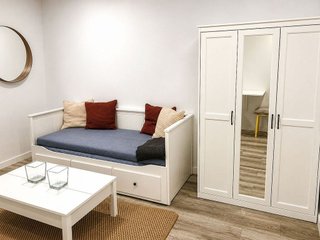 Local comercial en alquiler en Peñacastillo - Nueva Montaña en Santander