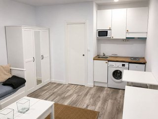 Local comercial en alquiler en Peñacastillo - Nueva Montaña en Santander