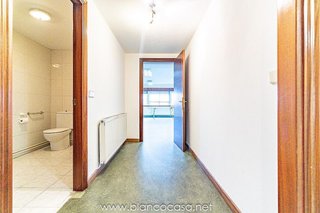 Local comercial en alquiler en Carballo