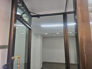 Local comercial en alquiler en Concepción en Madrid