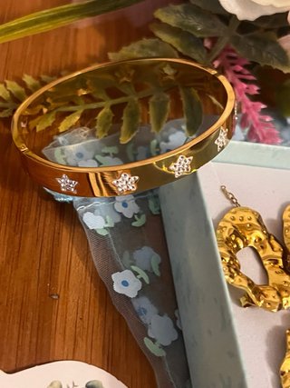 Set gioielli oro: orecchini collana e bracciale
