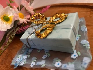 Set gioielli oro: orecchini collana e bracciale