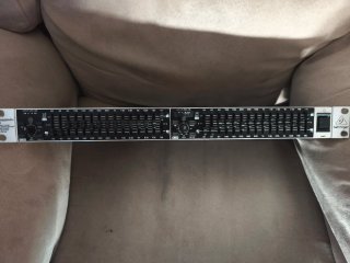 Ecualizador Behringer Ultragraph FBQ-PRO