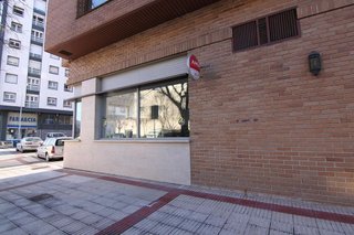 Local comercial en venta en San Juan en Pamplona