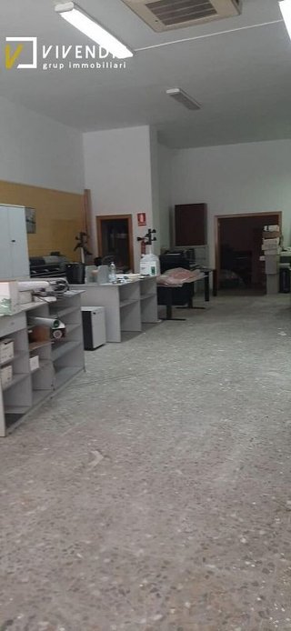 Local comercial en alquiler en Instituts - Universitat en Lleida
