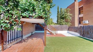 Casa pareada en alquiler en Peñagrande en Madrid