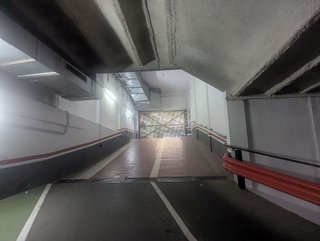 Garaje en alquiler en Sants en Barcelona