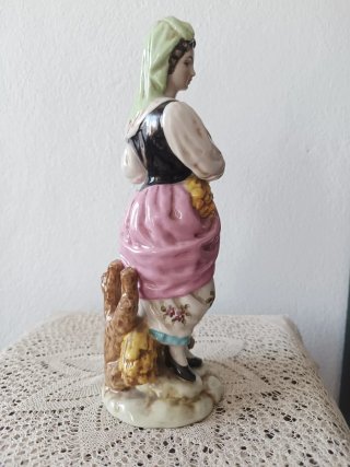 Antigua figura porcelana Salvador Mallol