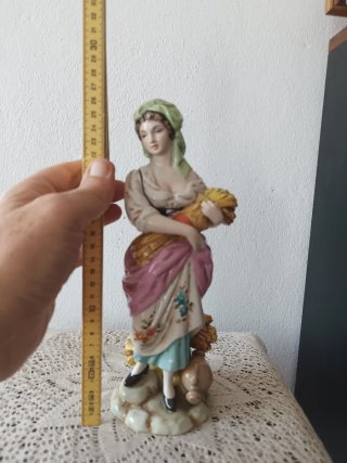 Antigua figura porcelana Salvador Mallol