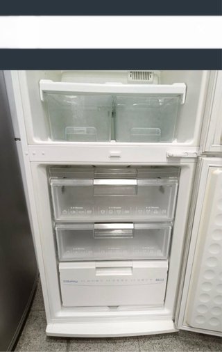 Frigorífico Siemens No Frost Combi 2m