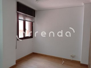Oficina en alquiler en Cuatro Caminos en Santander