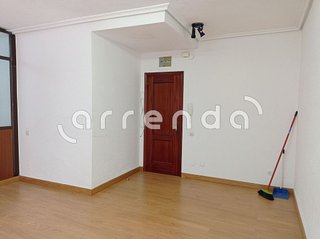 Oficina en alquiler en Cuatro Caminos en Santander