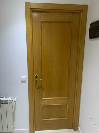 5 Puertas de madera con marco