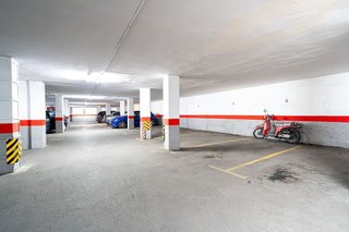 Garaje en venta en Centro - Sagrario en Granada