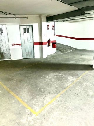 Garaje en venta en San Luis en Almería