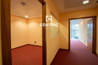 Oficina en alquiler en Sant Pere en Terrassa
