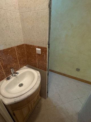 Local comercial en alquiler en El Barral Ferial en Coslada