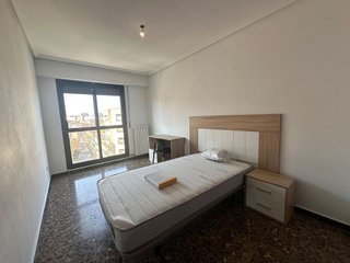 Piso en alquiler en Ciudad Jardín - Parque Roma en Zaragoza