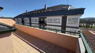 Ático en venta en Ares