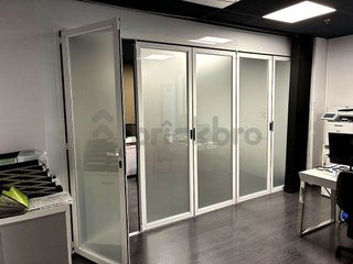 Local comercial en alquiler en La Dreta de l'Eixample en Barcelona